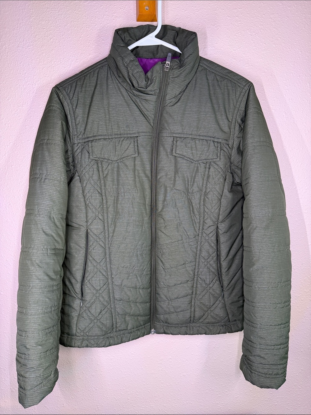 Women Olive Green Quilted Puffer Jacket Purple Lining Full Zip Stand Collar